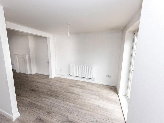 3 bedroom detached house to rent