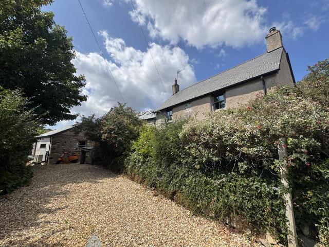 3 bedroom detached house to rent