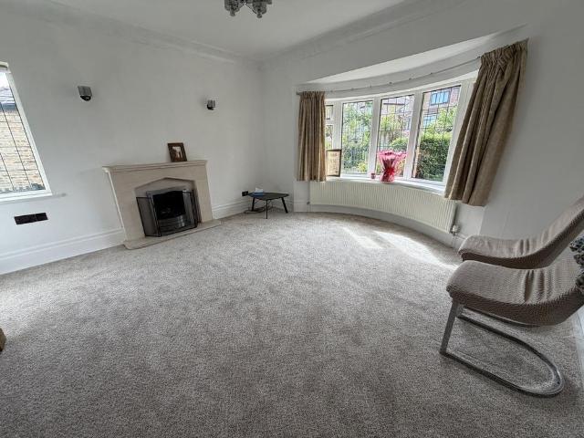 3 bedroom detached house to rent