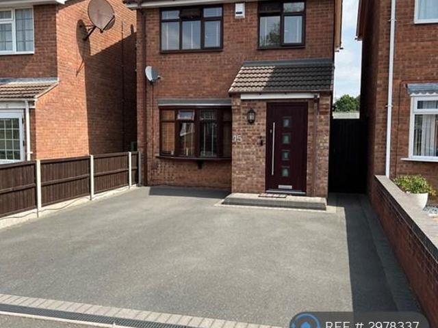 3 bedroom detached house to rent