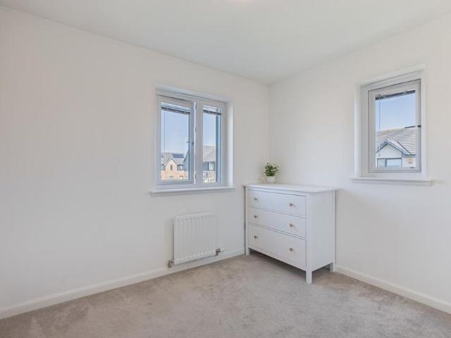 3 bedroom detached house to rent