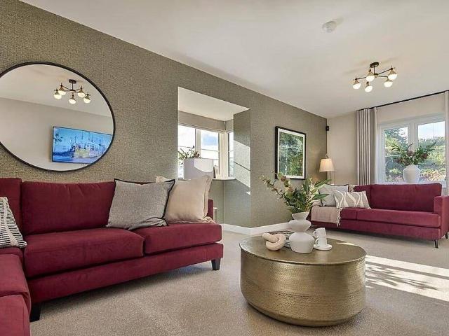 3 bedroom detached house to rent