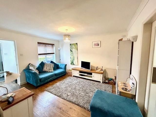 3 bedroom detached house to rent