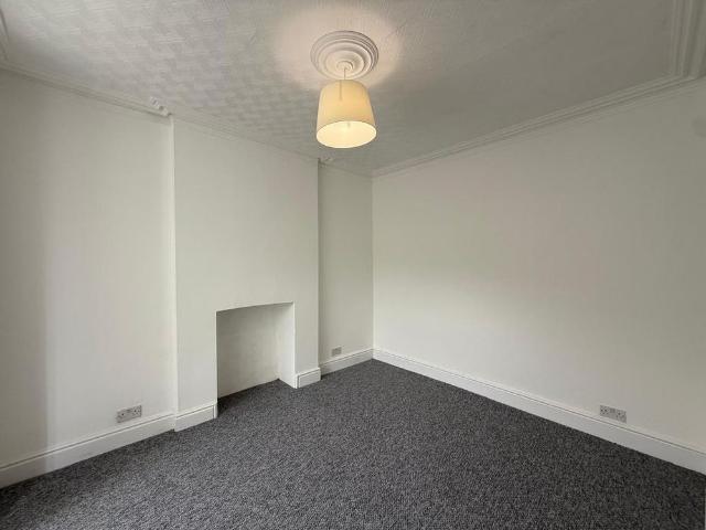 3 bedroom detached house to rent