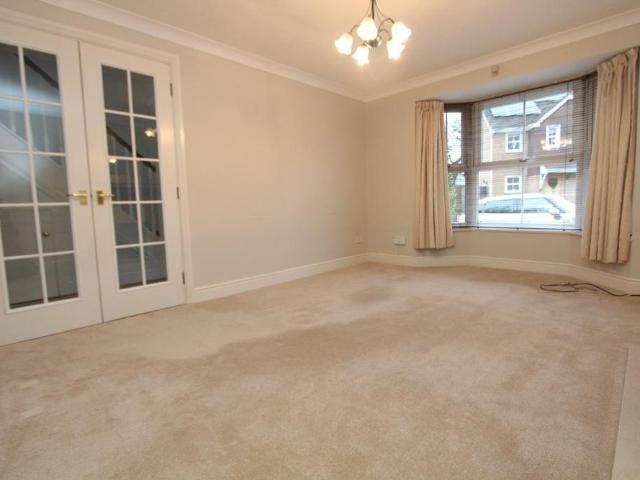 3 bedroom detached house to rent