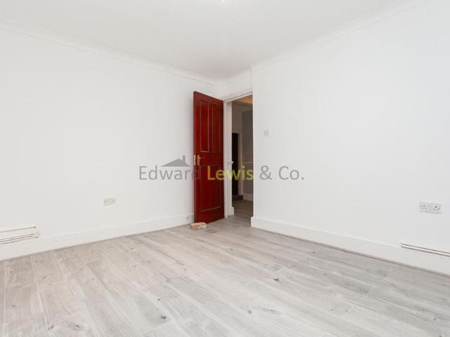3 bedroom detached house to rent
