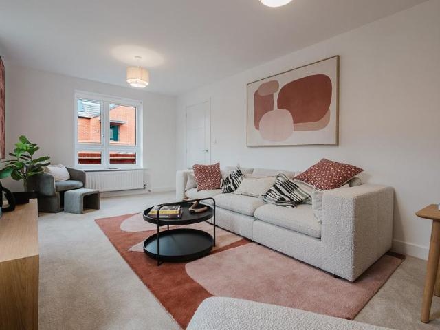3 bedroom detached house to rent