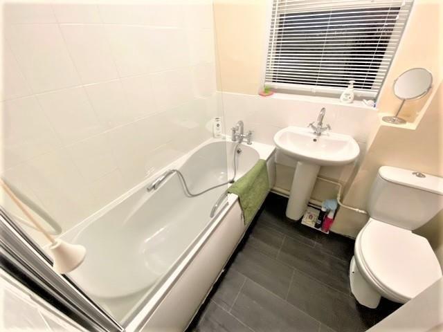 3 bedroom detached house to rent