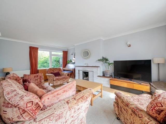 3 bedroom detached house to rent