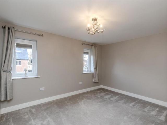 3 bedroom detached house to rent