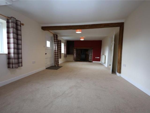 3 bedroom detached house to rent