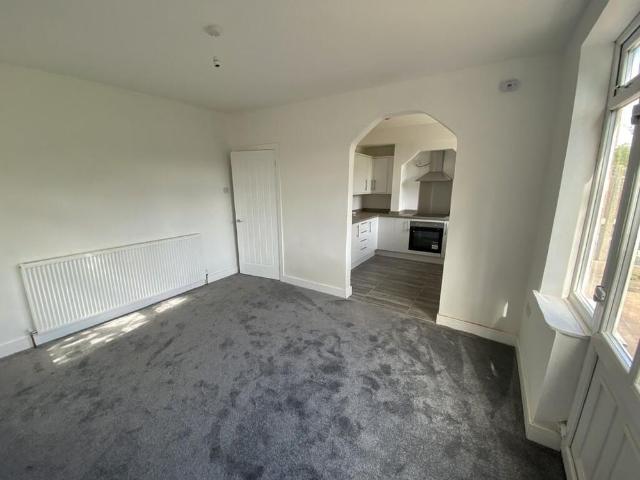 3 bedroom detached house to rent