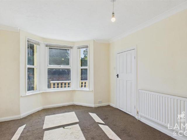 3 bedroom detached house to rent
