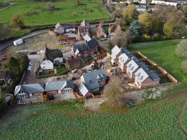 3 bedroom detached house to rent