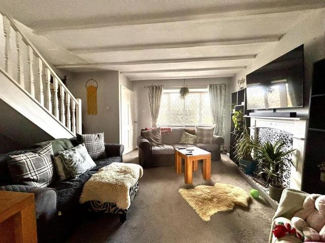 3 bedroom detached house to rent