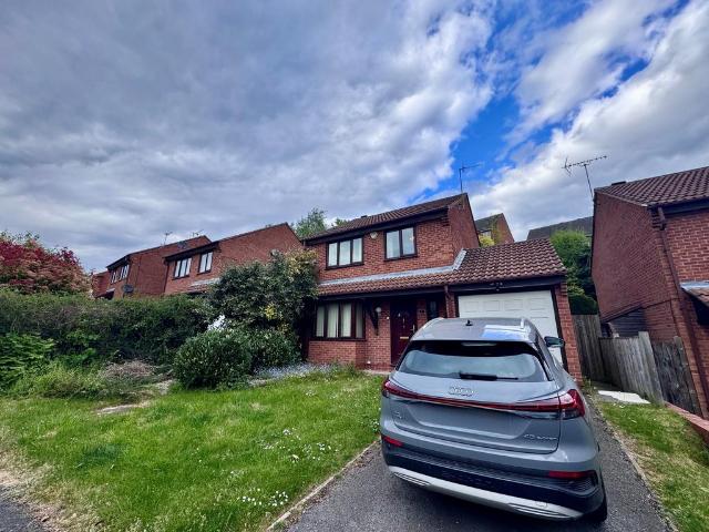 3 bedroom detached house to rent