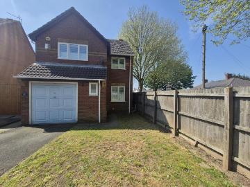 3 bedroom detached house to rent