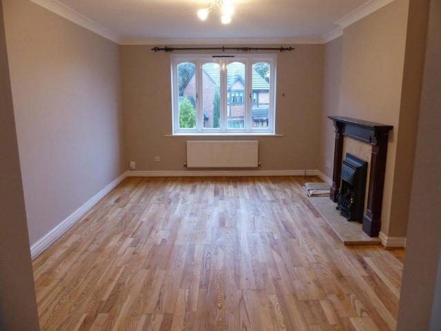 3 bedroom detached house to rent