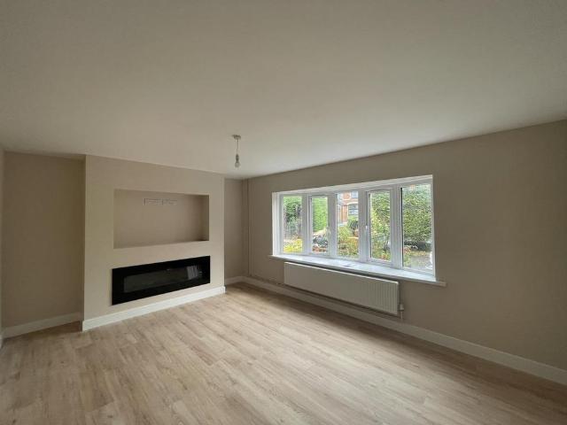 3 bedroom detached house to rent