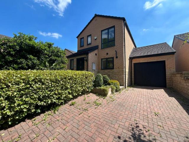 3 bedroom detached house to rent