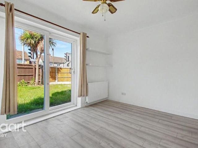 3 bedroom detached house to rent