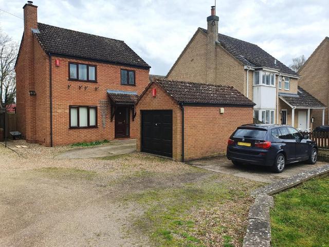 3 bedroom detached house to rent
