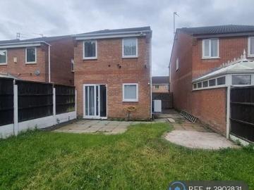 3 bedroom detached house to rent
