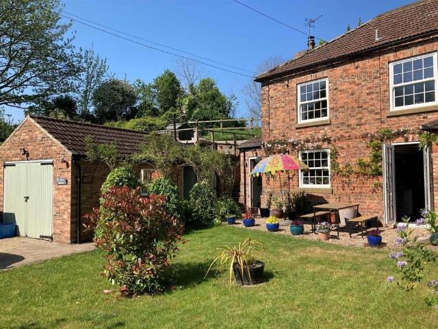 3 bedroom detached house to rent