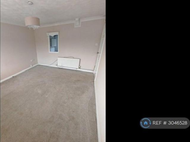 3 bedroom detached house to rent