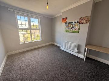 3 bedroom detached house to rent