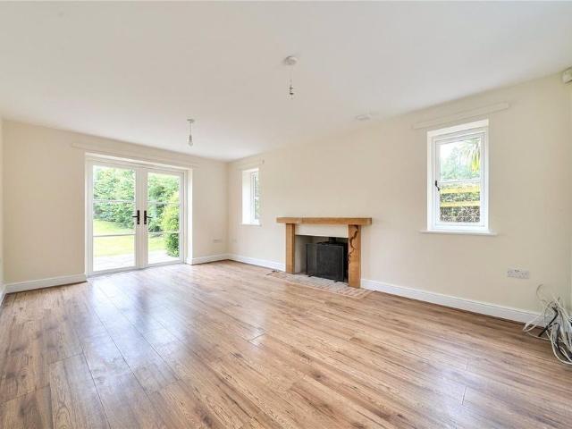3 bedroom detached house to rent