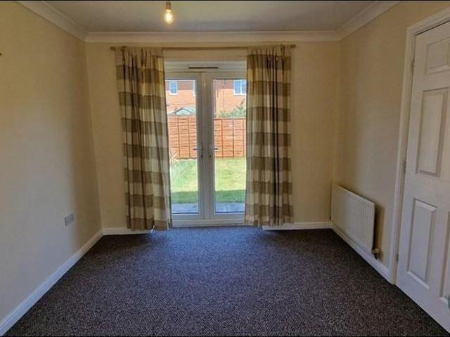 3 bedroom detached house to rent