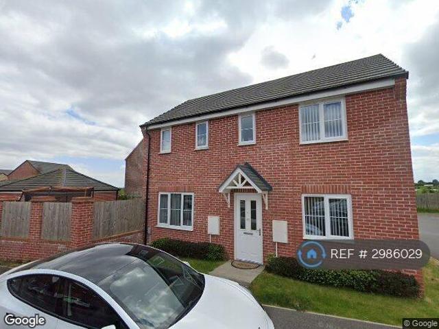 3 bedroom detached house to rent