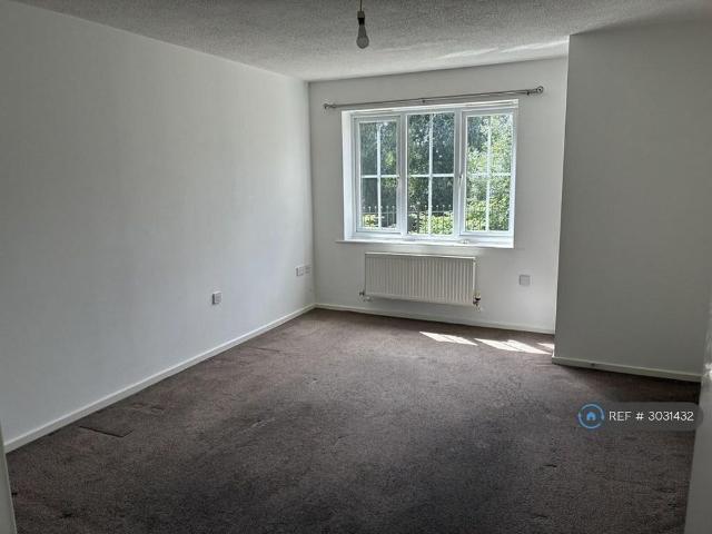 3 bedroom detached house to rent