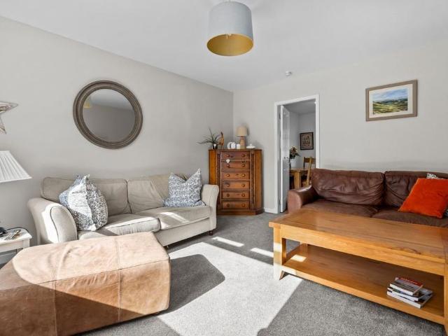 3 bedroom detached house to rent