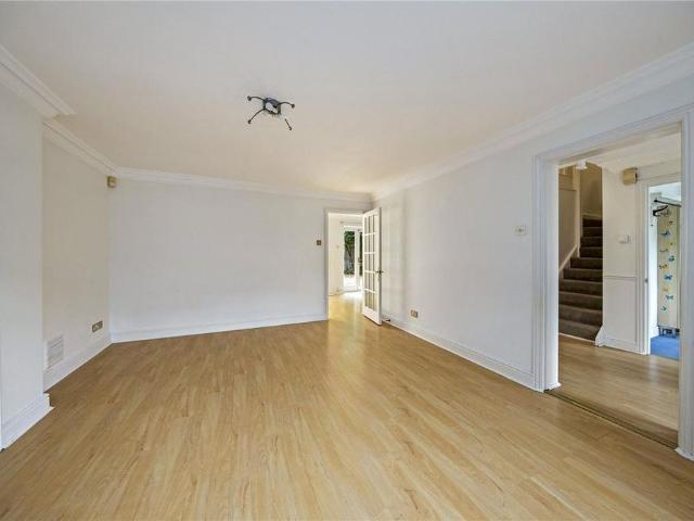 3 bedroom detached house to rent
