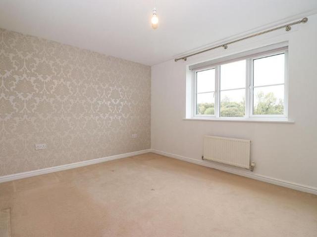 3 bedroom detached house to rent