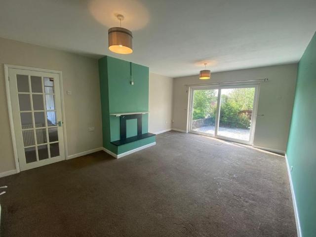 3 bedroom detached house to rent