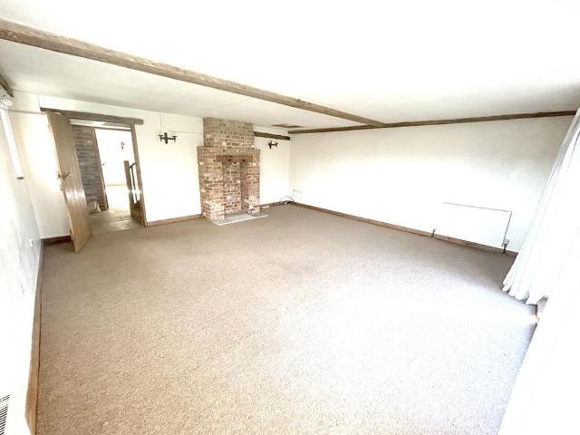 3 bedroom detached house to rent