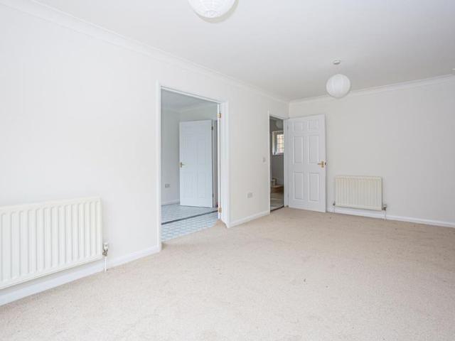 3 bedroom detached house to rent