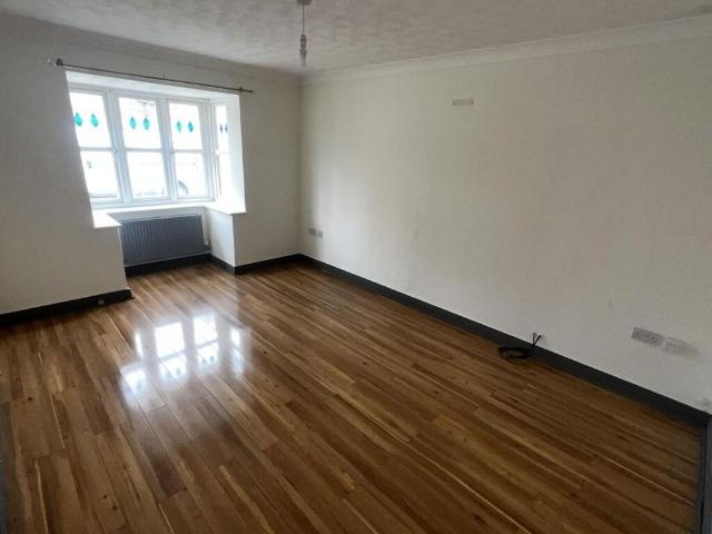 3 bedroom detached house to rent