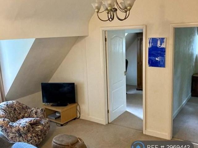 3 bedroom detached house to rent