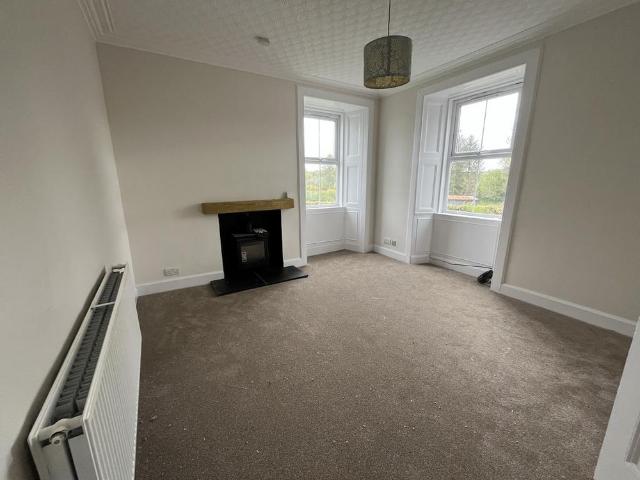 3 bedroom detached house to rent