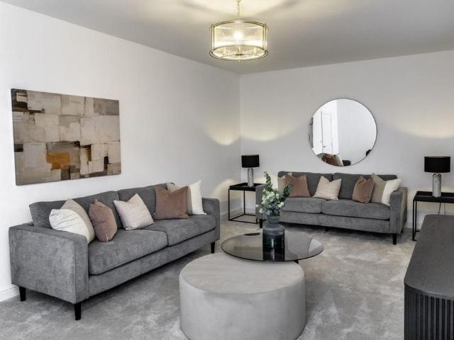3 bedroom detached house to rent