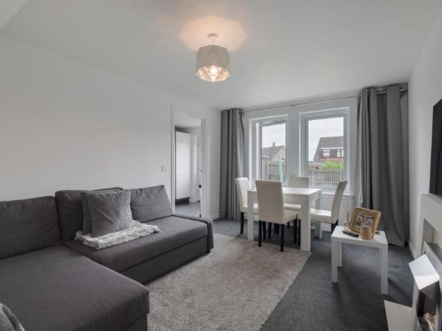3 bedroom detached house to rent