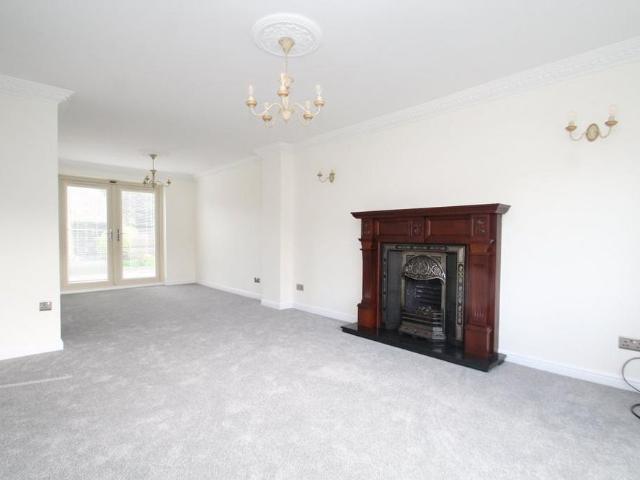 3 bedroom detached house to rent