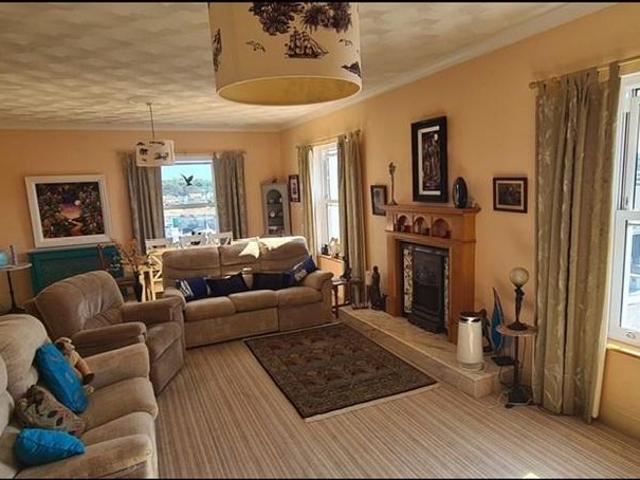 3 bedroom detached house to rent
