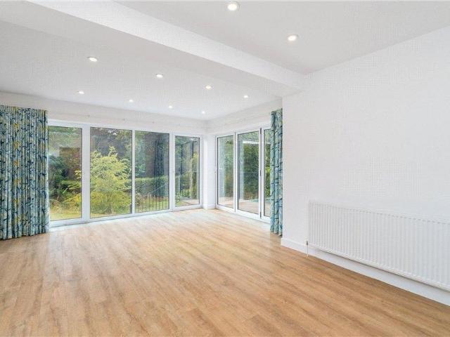 3 bedroom detached house to rent