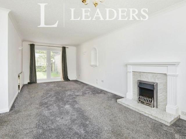 3 bedroom detached house to rent