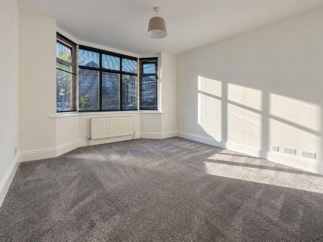 3 bedroom detached house to rent
